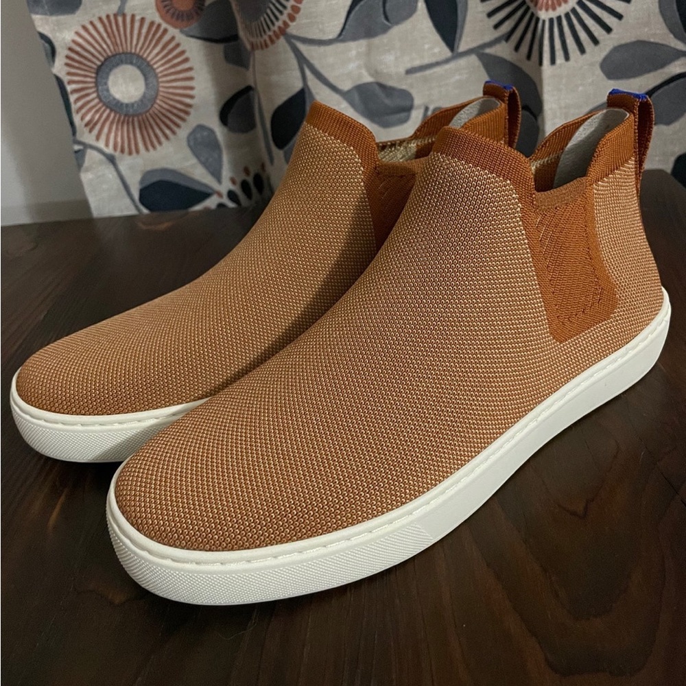 Rothy’s Chelsea size 9 fawn colored